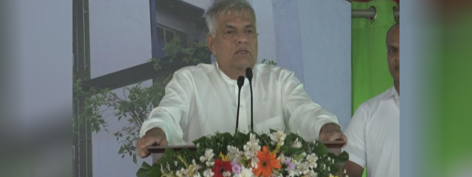 ''ජීවිත බිල්ලට දෙන්න එපා. මේක බහිරව කන්දක් නෙවෙයි'