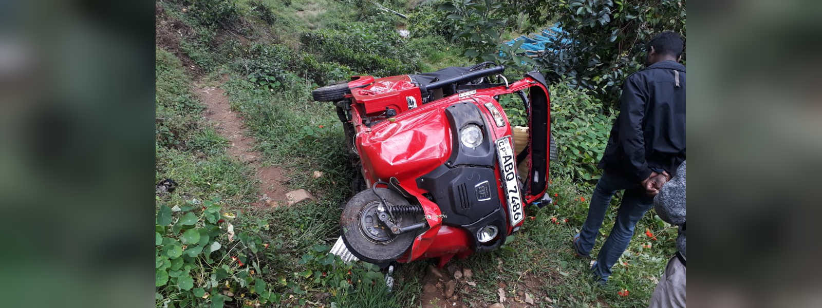 කඳපොල රිය අනතුරකින් දෙදෙනෙකු මරුට 
