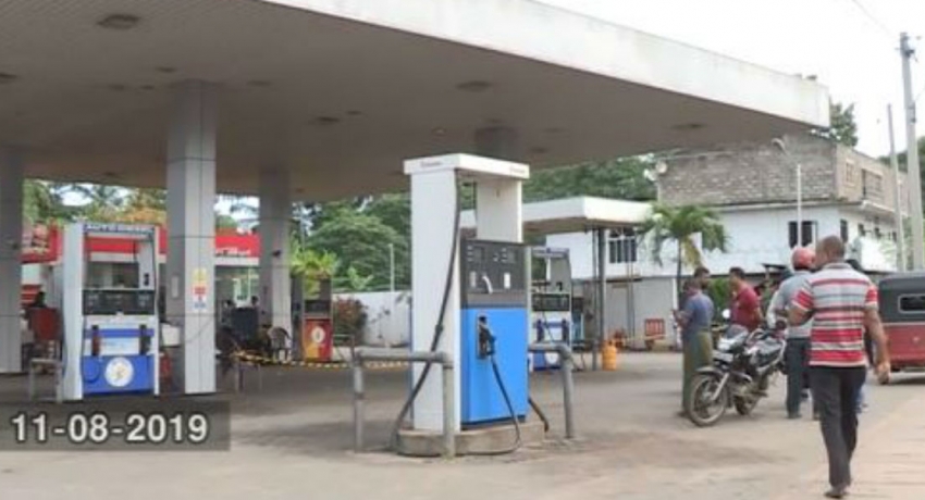 පොල්ගහවෙල ඉන්ධන පිරවුම්හලක සේවකයෙකු වෙඩි තබා ඝාතනය කෙරේ