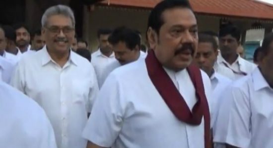 පොහොට්ටුවේ ජනපති අපේක්ෂකයා අටමස්ථාන වන්දනාවේ