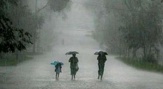 දිස්ත්‍රික්ක කිහිපයකට තද වැසි...