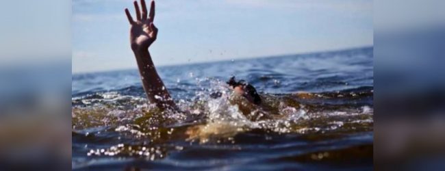 වැලිගමදී පාසල් සිසුවෙකු මුහුදට බිලිවෙයි