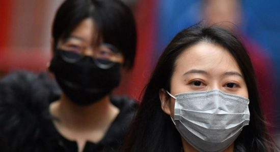 ජනාකීර්ණ ස්ථානවලදී මුඛ ආවරණ පළදින්න...  