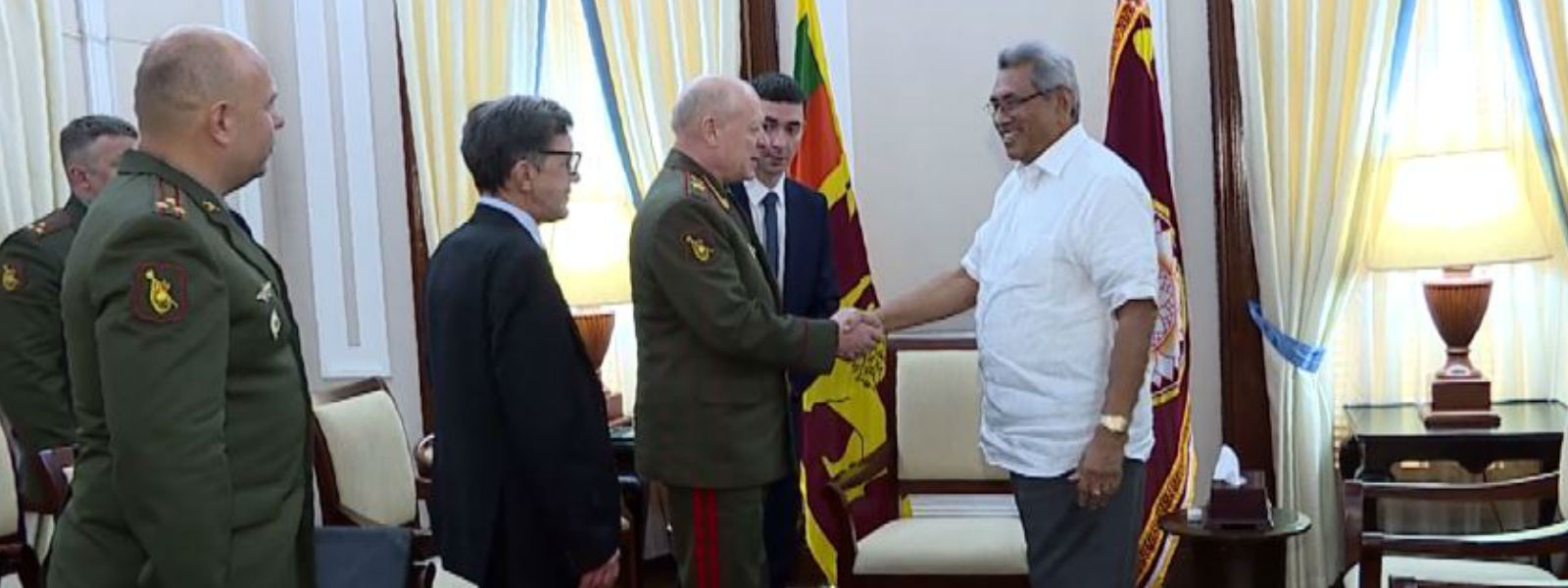  රුසියානු යුද හමුදා සේනා විධායකවරයා ජනපති හමුවෙයි 