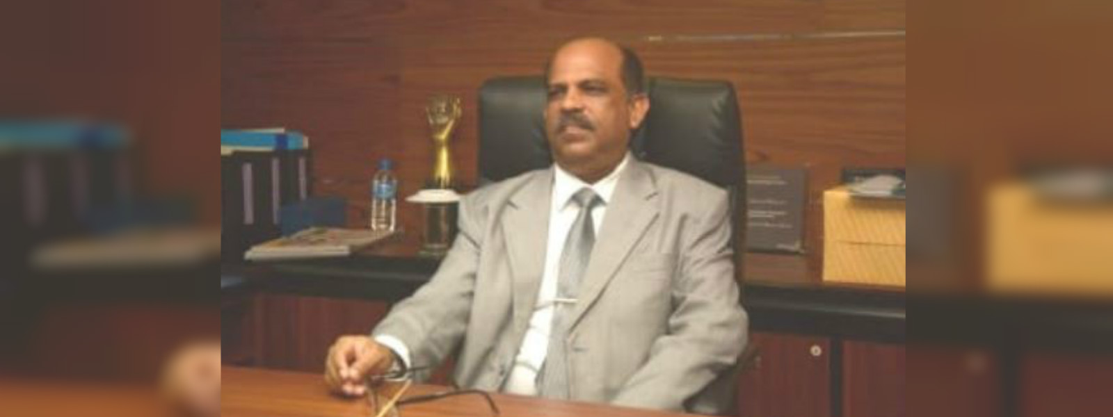 නව ආගමන විගමන පාලක ජනරාල් ධුරයේ වැඩ භාර ගනී