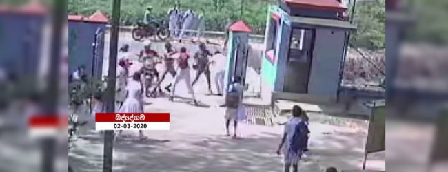 බද්දේගම පාසලක සිසුන් පිරිසකට ප්‍රහාරයක්