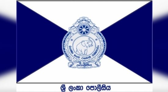 දිස්ත්‍රික් හරහා යන්නන්ට අනිවාර්ය නිරෝධායනයක්