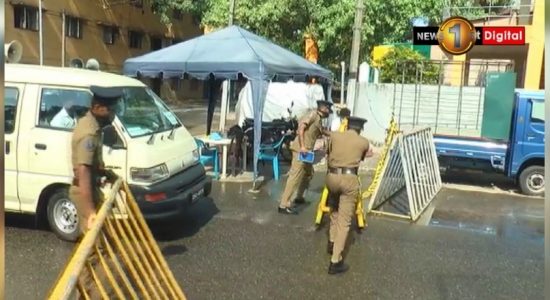 මරදානේ Lockdown කළ ප්‍රදේශයකට ඇතුල්වීමට අවසර