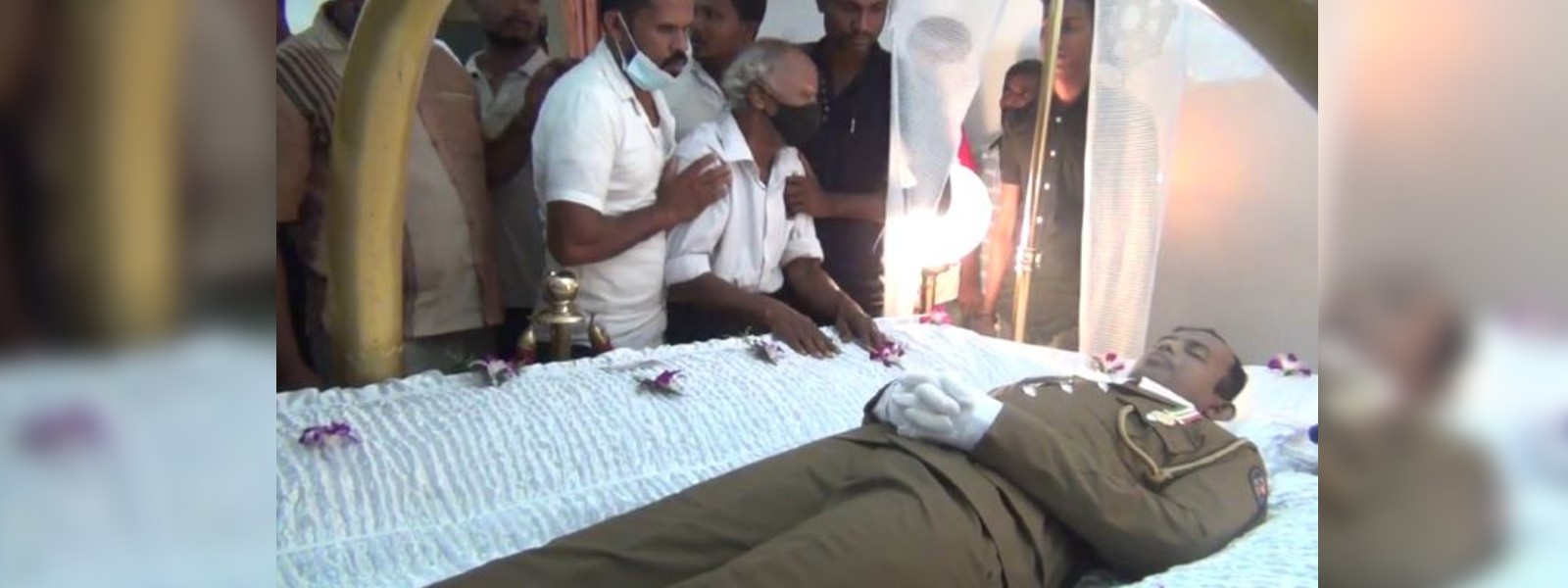 ටිපර් මරුවාට බිලි වූ කොස්තාපල් උසස් කෙරේ