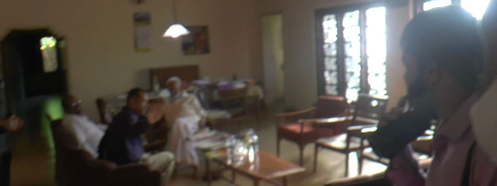 ඉන්දීය නිලධාරීන් නැගෙනහිරදී කළ සාකච්ඡාව කුමක්ද? 