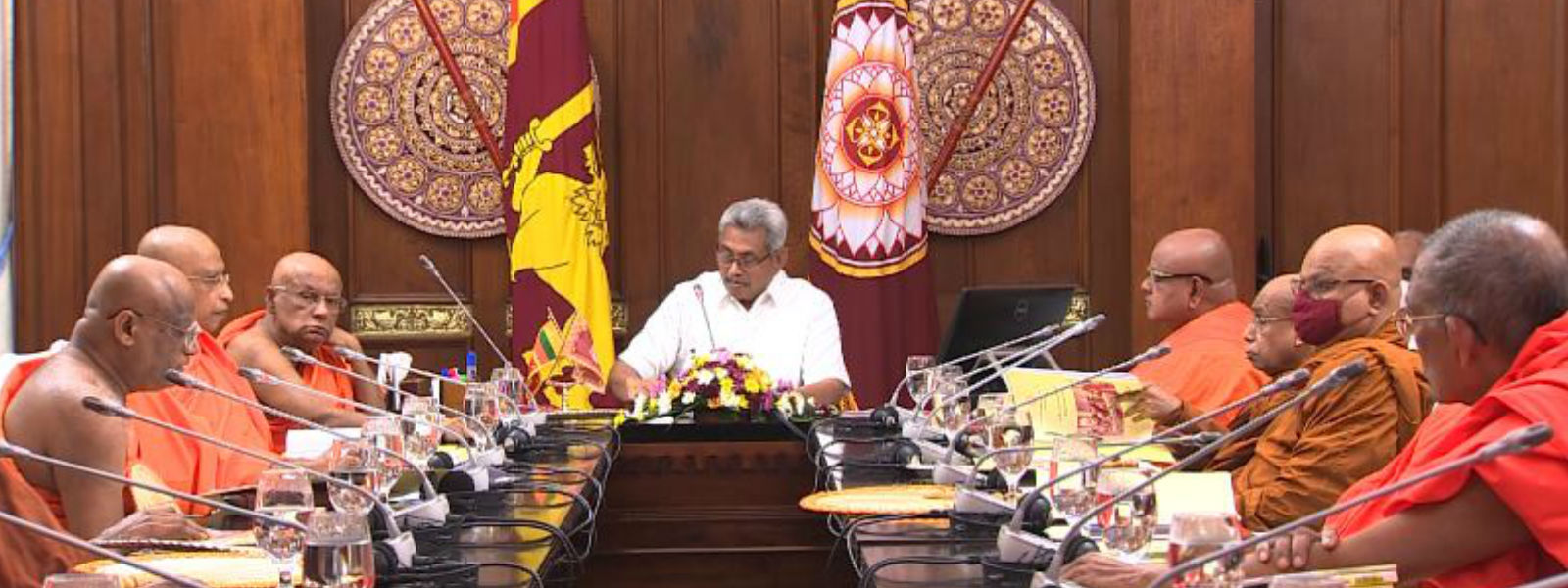 භික්ෂු විශ්වවිද්‍යාල අධ්‍යාප  අමාතයංශය යටතට 