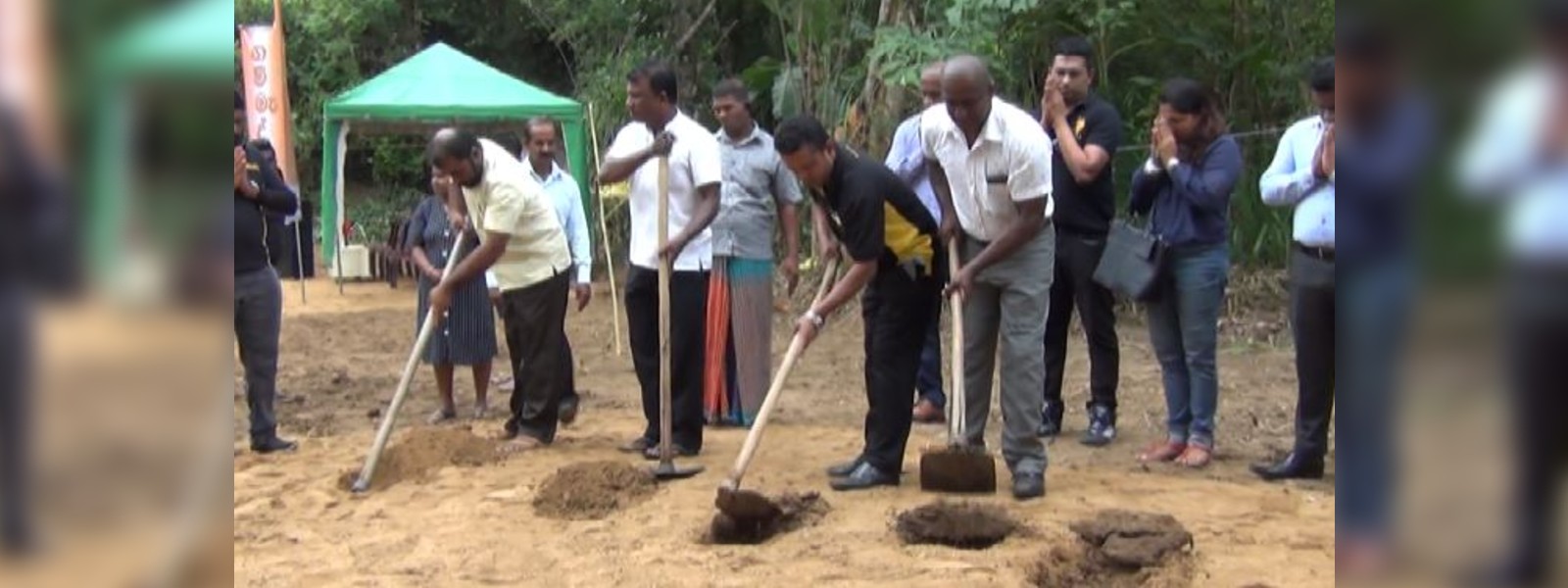 ලියන්ගොල්ල වැසියන්ගේ බලාපොරොත්තුව මල්ඵල දරයි