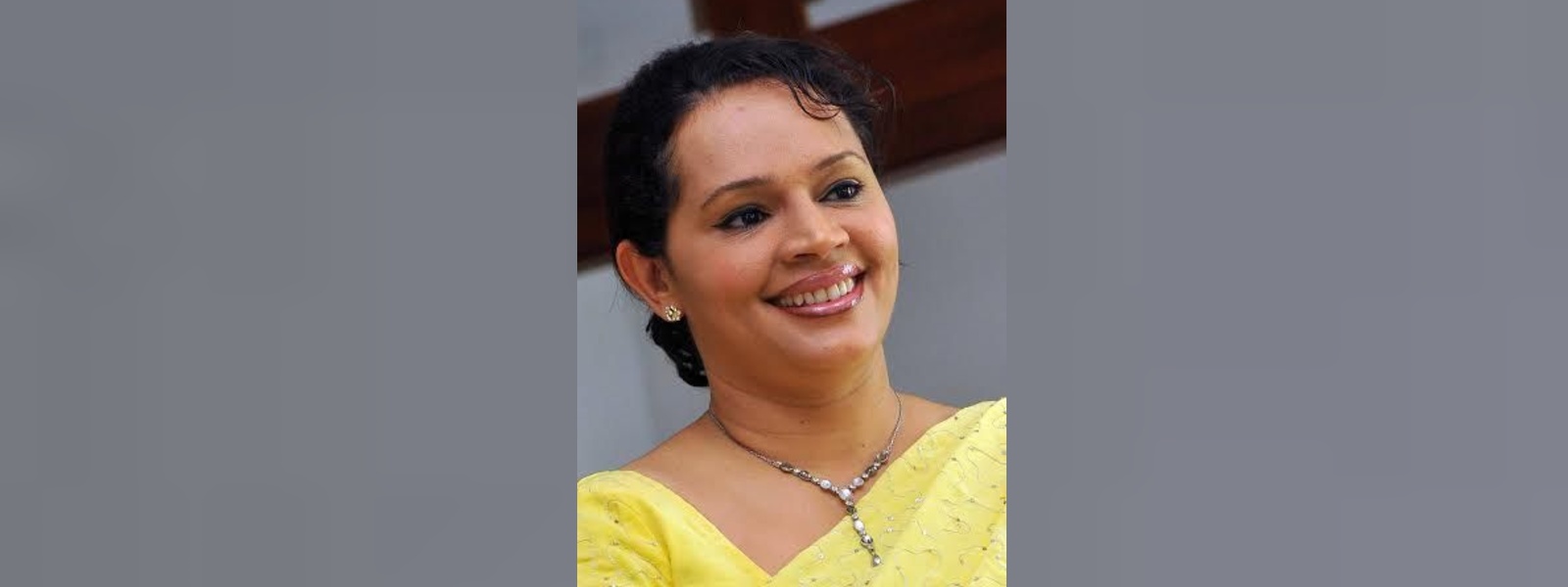 ඩයනා ගමගේගේ පක්ෂ සාමාජිකත්වය තහනම් කෙරේ