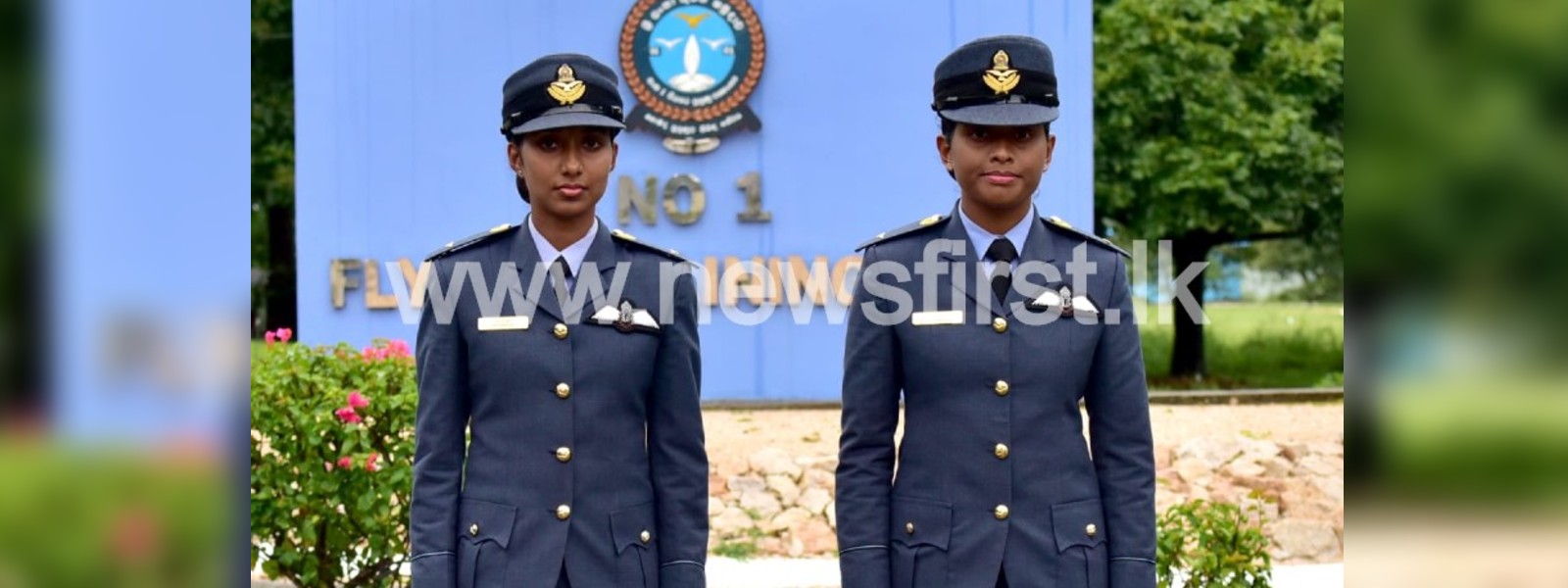 ගුවන් හමුදාවේ ප්‍රථම ගුවන් නියමුවරියන් දෙදෙනා