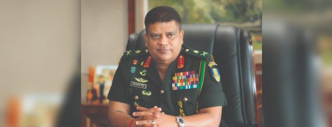 පිට රට සිට පැමිණෙන ලාංකිකයින් හෝටල් තුළ අනිවාර්යයෙන්ම නිරෝධායනය විය යුතු බවට සමාජ මාධ්‍යයේ යන කතාව බොරුවක් – යුද හමුදාපති
