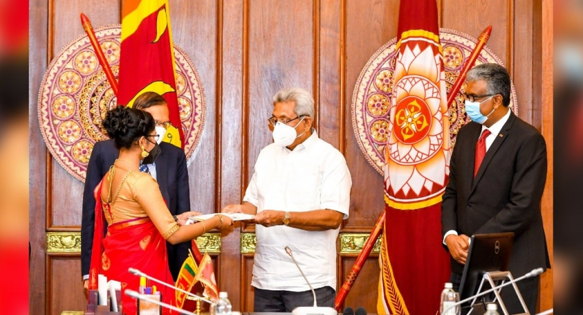 සරසවි වරම් හිමි සිසුන්ට ලැප්ටොප් ලබාදීමේ වැඩපිළිවෙළ ඇරඹෙයි