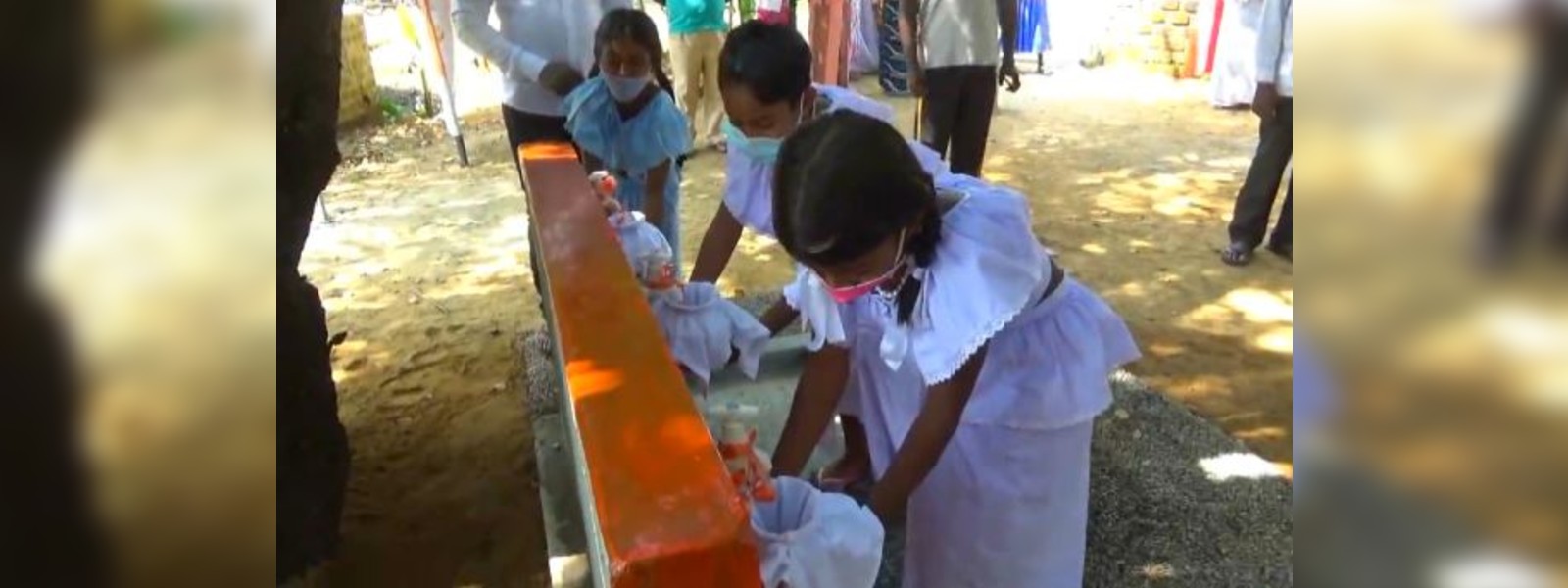 මහසෙන්පුර පවුල් 600 ක් සතුටු කඳුළු හෙළයි..