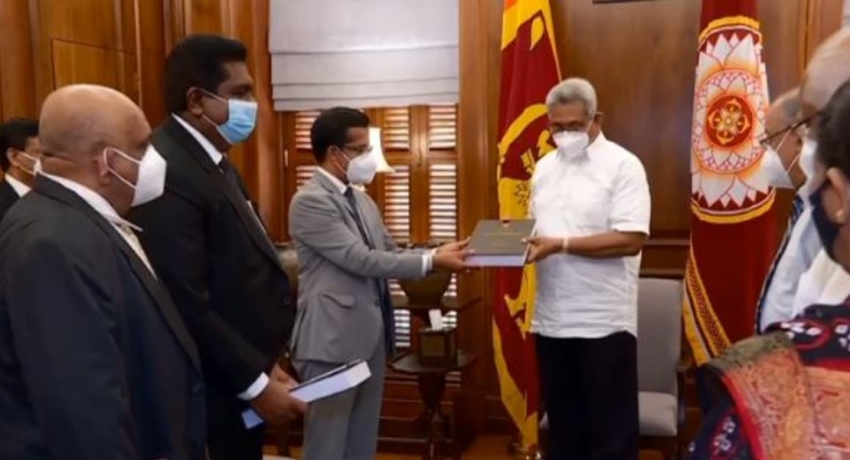 අප්රේල් 21 ප්රහාරය: ජනාධිපති කොමිෂන් සභාවේ අවසන් වාර්තාව ජනපතිට
