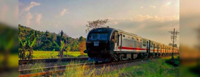 දුම්රිය එන්ජින් රියදුරන් සහ නියාමකවරු වර්ජනයක 