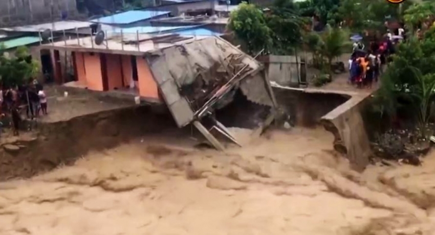 ඉන්දුනීසියාවේ ගංවතුරට 50 දෙනෙකු බිලිවෙයි