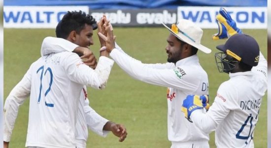 ප්‍රවීන් ජයවික්‍රමගෙන් වාර්තාගත පන්දු යැවීමක්