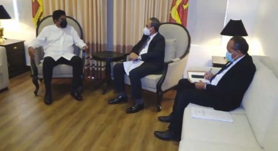 ඉන්දුනීසියානු තානාපති විපක්ෂ නායක හමුවෙයි.. 