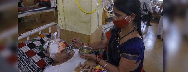 ඉන්දියාවෙන්  කළු දිලීර ආසාදිතයින්  9,000 ක්