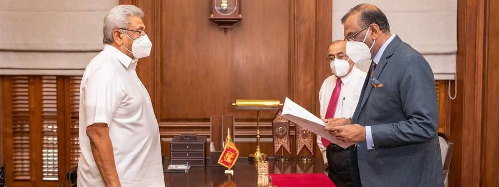 සංජේ රාජරත්නම් නව නීතිපති ලෙස දිවුරුම් දෙයි