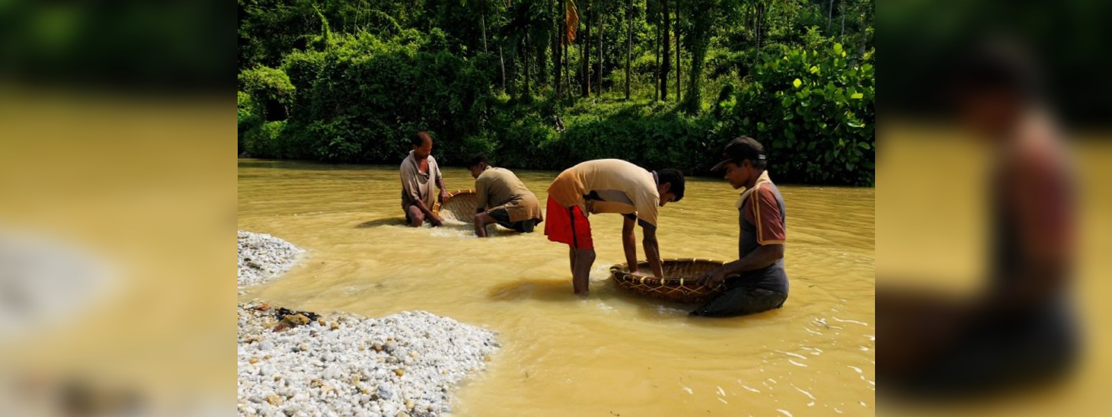 මැණික් ගරන පුද්ගලයින්ට දැනුම් දීමක්..