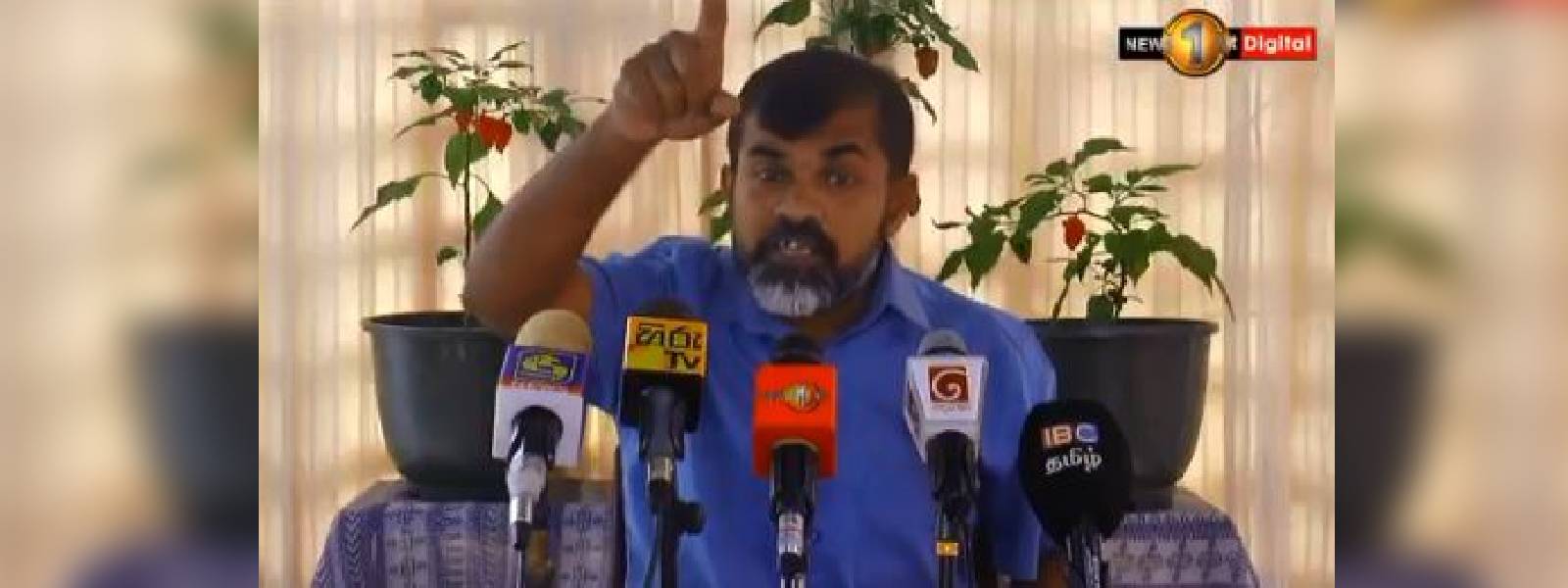 සීනිවලින් රුපියල් 100ක් ගසාකන අතරමැදියා කවු ද? 