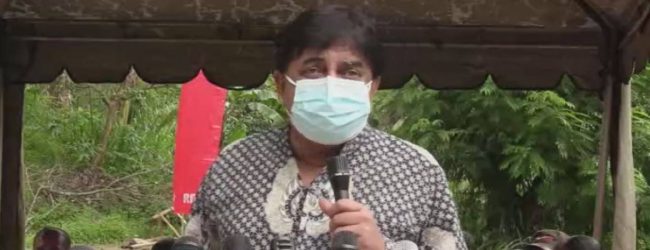 ''කලිසමත් නෑ... සරමත් නෑ...''- ඩිලාන් 