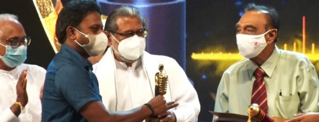 News 1st,සිරස සහ ශක්ති FM සම්මානවලින් පිදුම්ලබයි