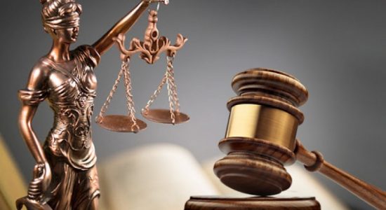 කාදිනල් හිමිපාණන්ගෙන් රීට් ආඥා පෙත්සමක්..