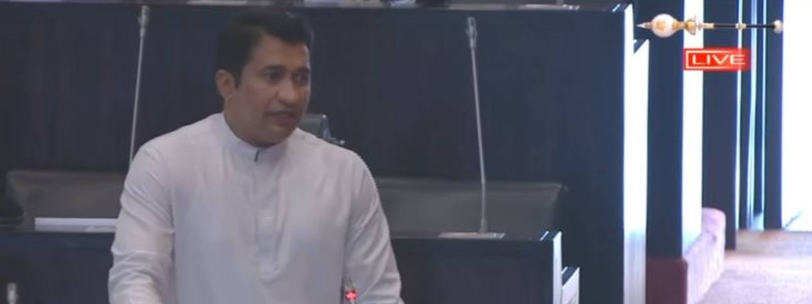 ''බඳවා ගත් උපාධිධාරීන් ස්ථිර කරනවා..'' - රෝෂාන්  