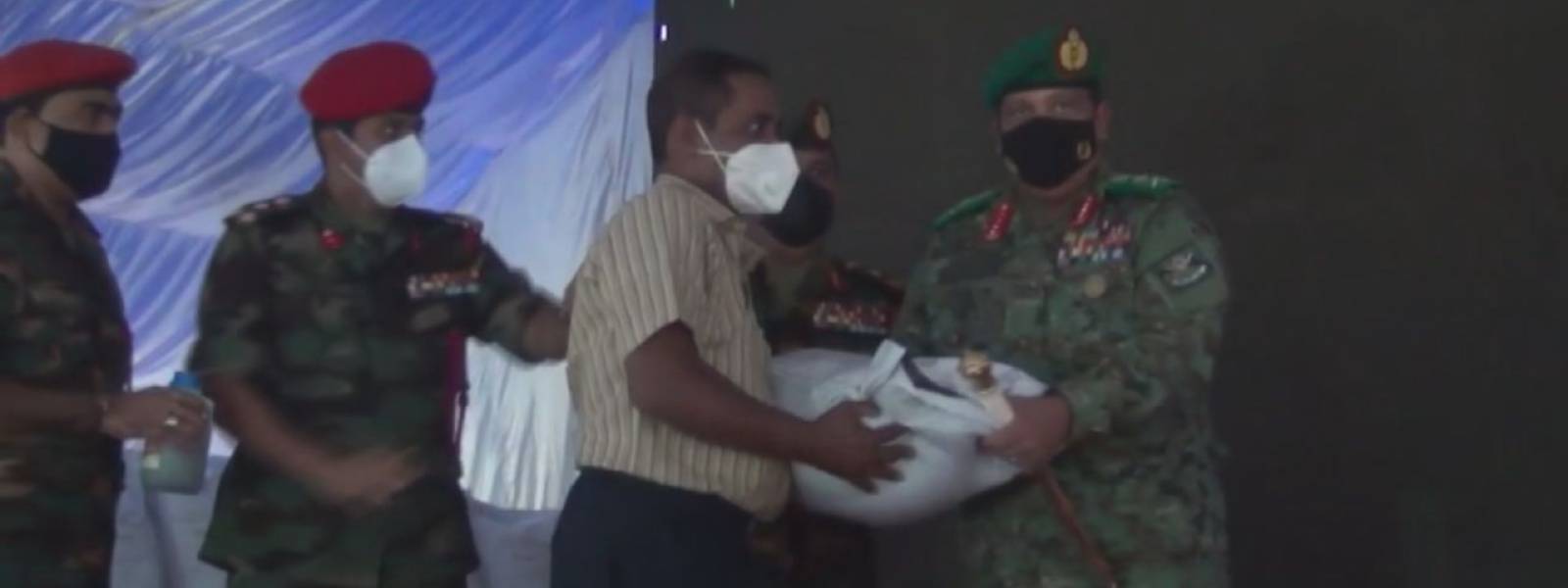 යුද හමුදාවෙන් කාබනික පොහොර... 