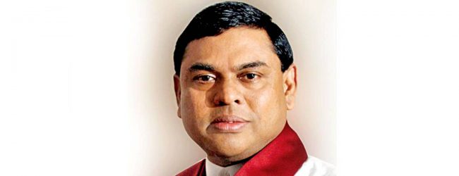 ඇමති බැසිල් රට යයි 