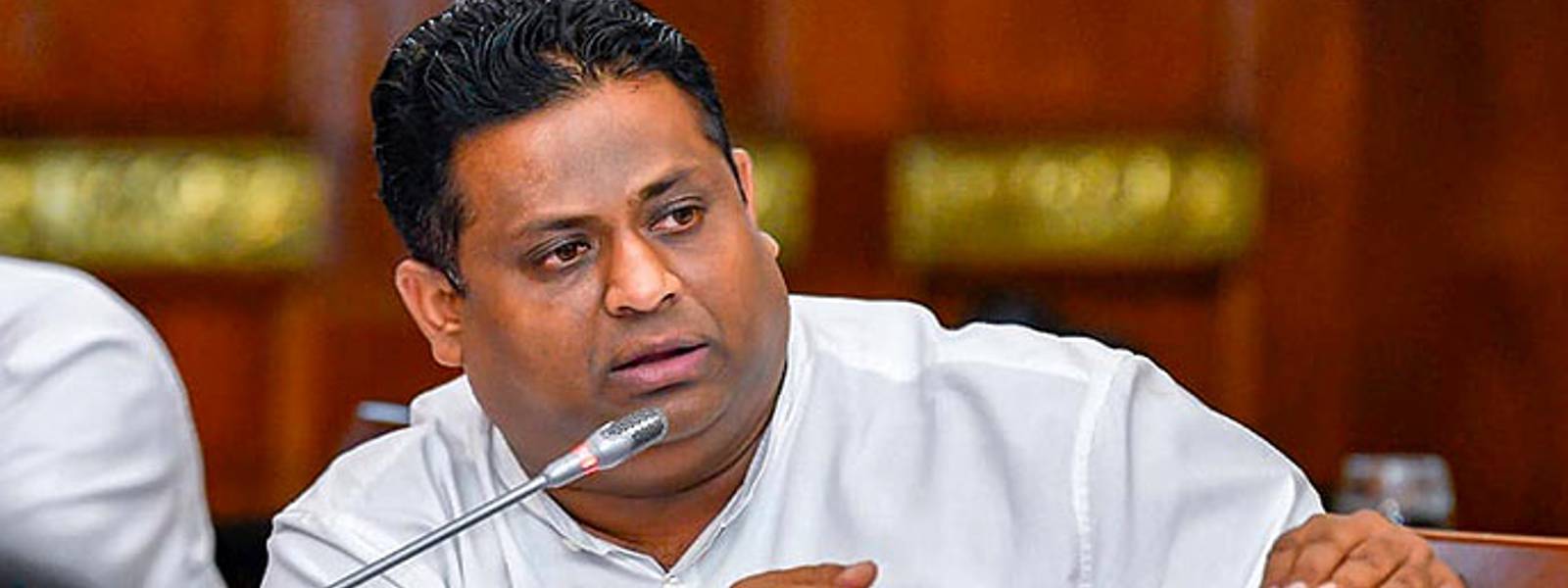 වෙරළ කලාප 24ක් නව ආයෝජකයින්ට
