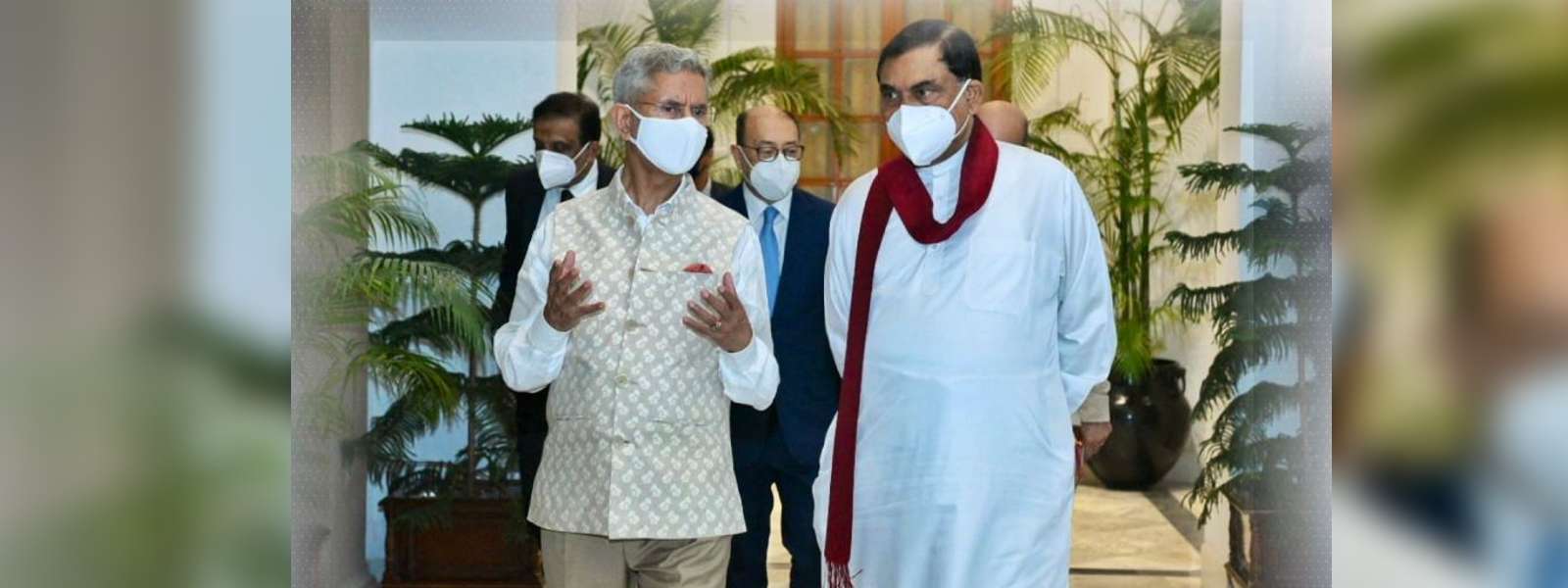 මුදල් ඇමති බැසිල් ඉන්දීය විදේශ ඇමති හමුවෙයි 