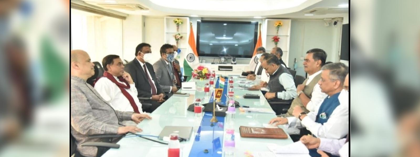 බැසිල් හා ඉන්දීය පුනර්ජනනීය බලශක්ති ඇමති හමුවෙයි..