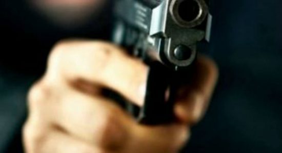 පෑලියගොඩ ව්‍යාපාරිකයෙකු ඉලක්ක කර වෙඩි තැබීමක් 