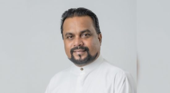 අන්තර් කාලීන ආණ්ඩුවක් පිහිටුවීමට පියවර ගන්න..
