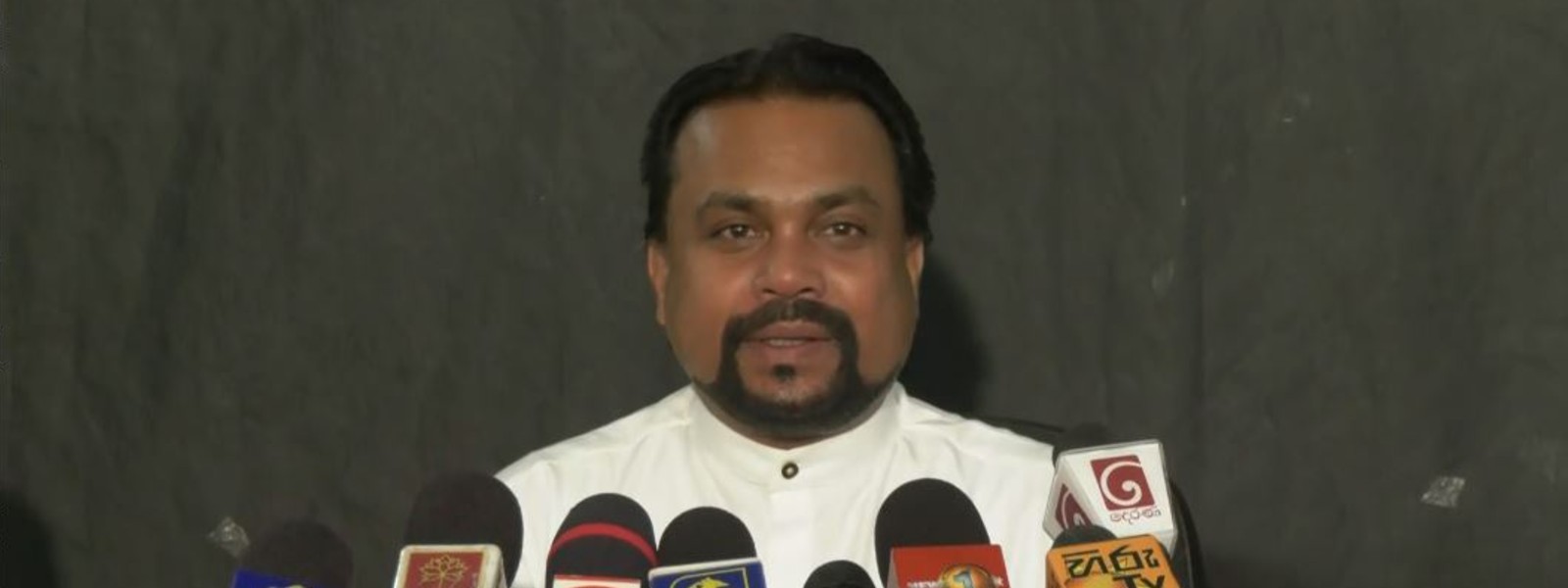 කරුණාකරලා, තුට්ටු දෙකේ වැඩේ නිවැරදි කරන්න - විමල්