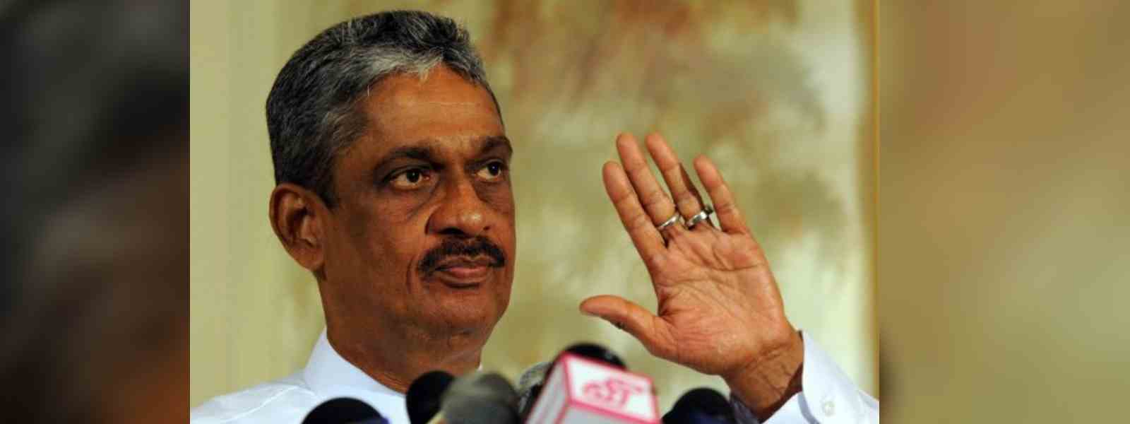 ආරක්ෂක ලේකම්,යුද හමුදාපතිගෙන් ෆොන්සේකා කළ ඉල්ලීම