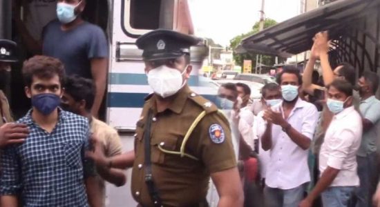 මිරිහානේදී අත්අඩංගුවට ගත් සැකකරුවන් අධිකරණය හමුවට.