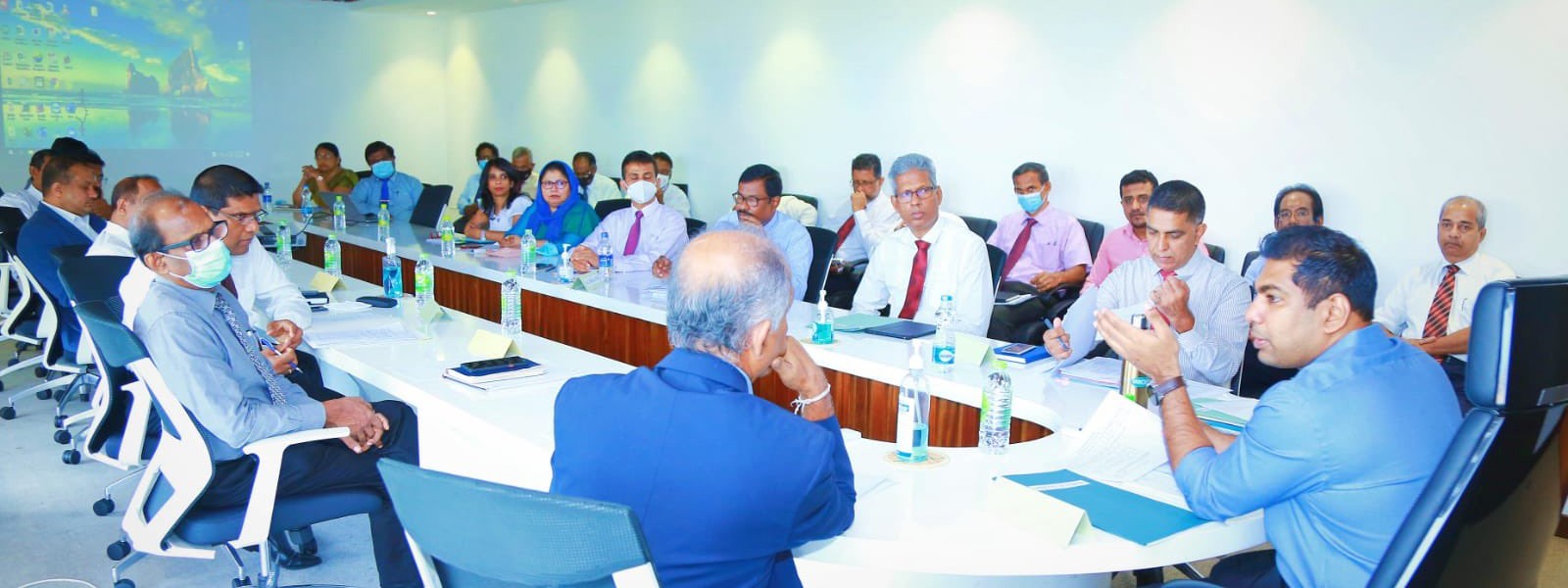 පුනර්ජනනීය ව්‍යාපෘතිවලට අනුමැතිය දෙන්න -ඇමති 
