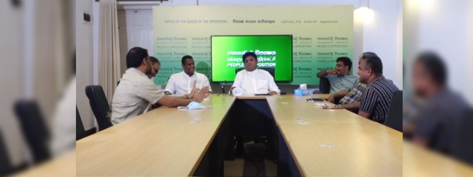 මුස්ලිම් කොංග්‍රසය හා ජනතා කොංග්‍රසයේ සහය සජිත්ට