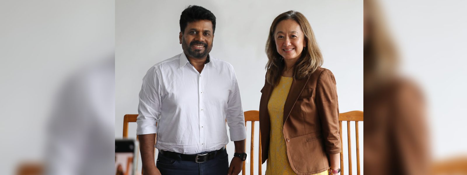 අනුර සහ අමෙරිකානු තානාපතිවරිය අතර සාකච්ඡාවක්