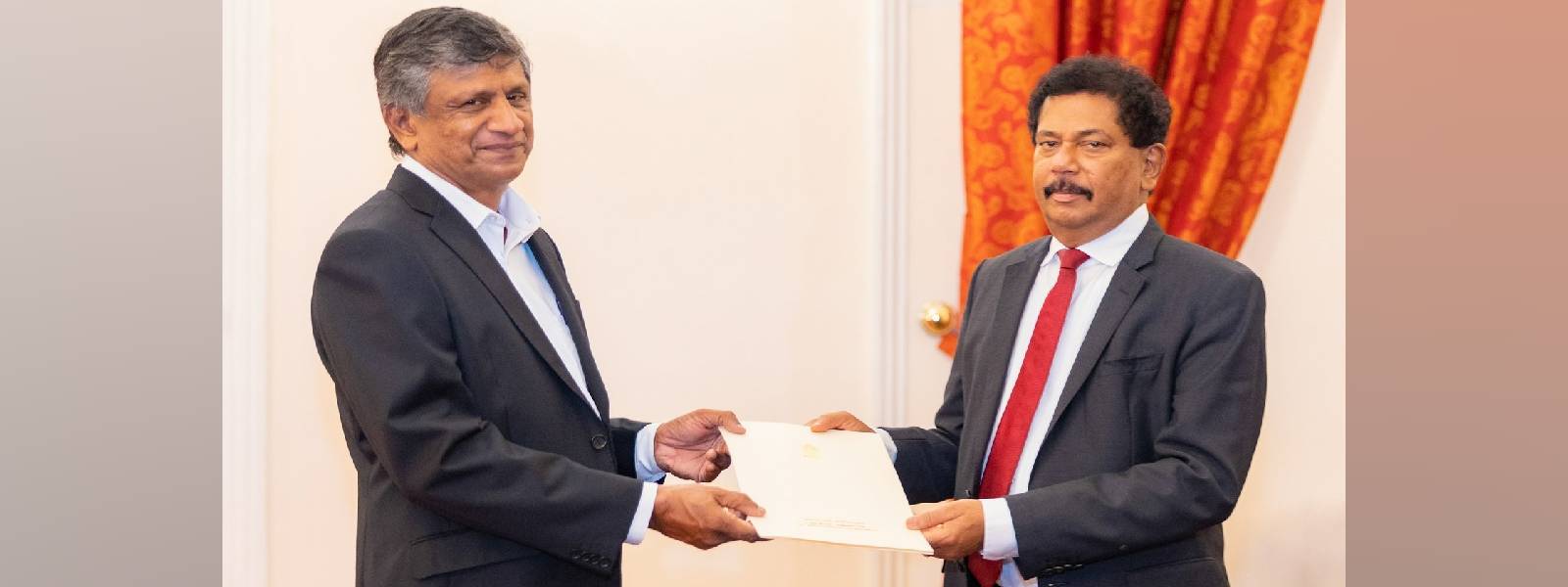 නව අග්‍රාමාත්‍ය ලේකම් ධූරය සමන් ඒකනායකට