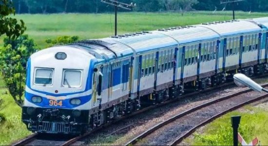 දුම්රිය ගාස්තු ඉහළ නැංවීමට කැබිනට් අනුමැතිය