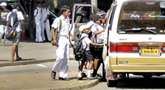 ඉන්ධන අර්බුදයෙන් පාසල් ළමුන් ප්‍රවාහනයට බාධා...